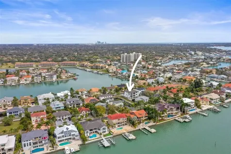 6012 Kipps Colony Drive E Gulfport FL 33707