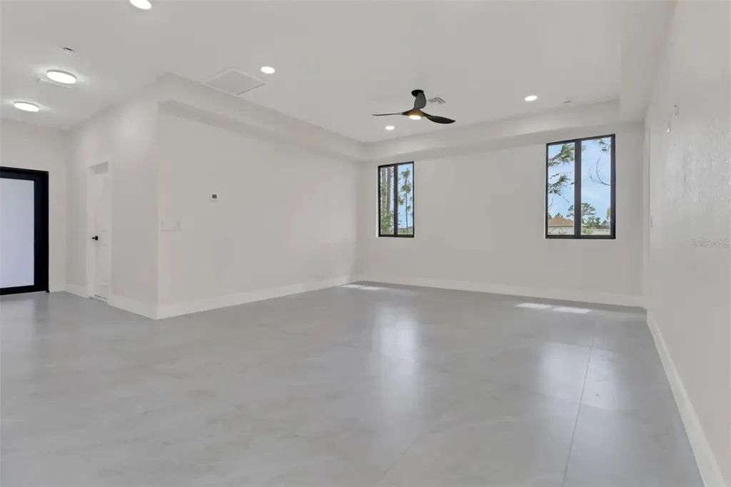 4503 15th Street SW Lehigh Acres FL 33973