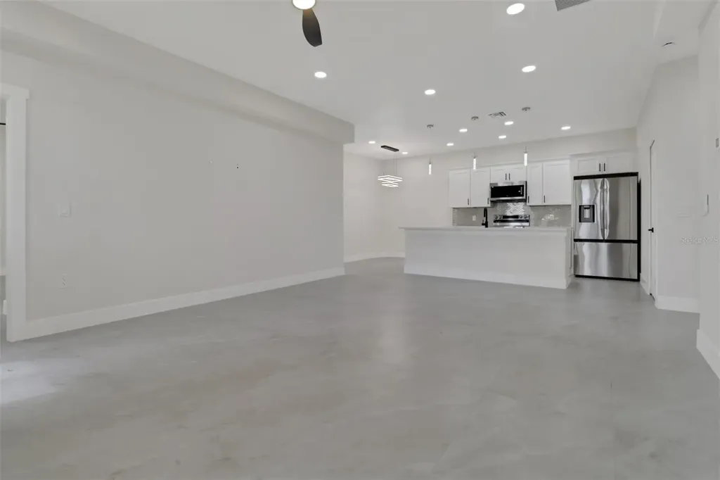 4503 15th Street SW Lehigh Acres FL 33973