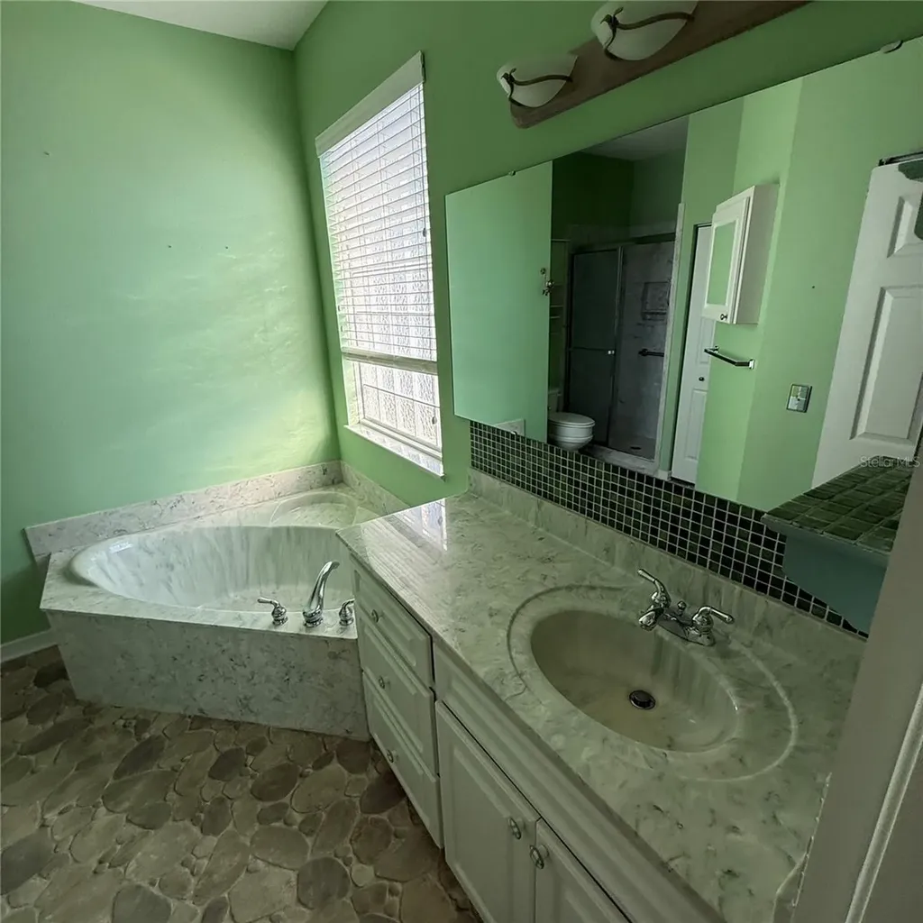 2352 NW 58th Terrace Ocala FL 34482