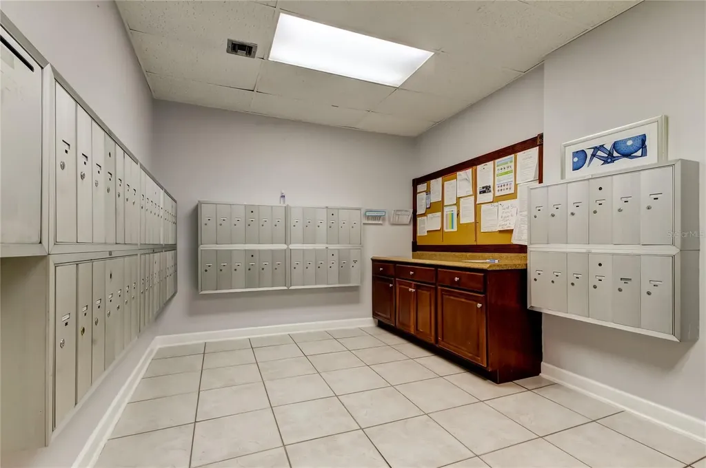 660 Island Way Clearwater Beach FL 33767