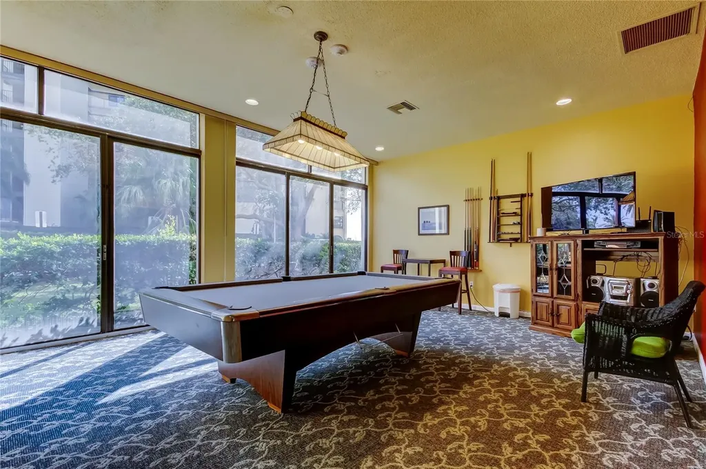 660 Island Way Clearwater Beach FL 33767