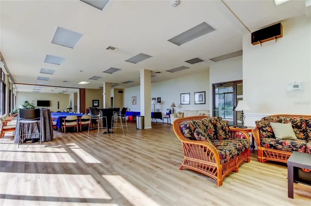 660 Island Way Clearwater Beach FL 33767