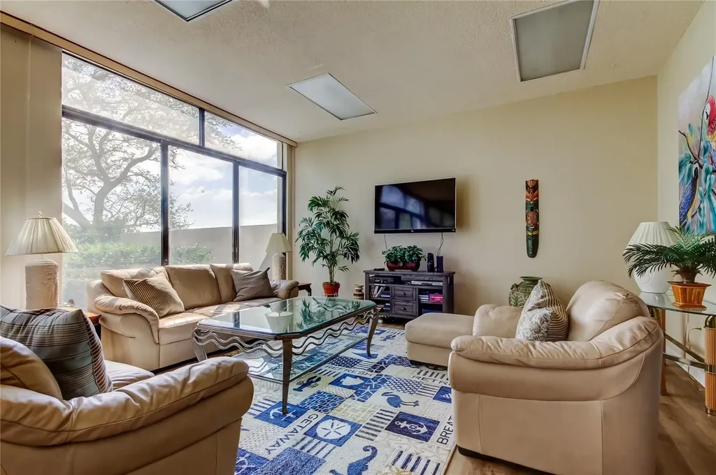 660 Island Way Clearwater Beach FL 33767