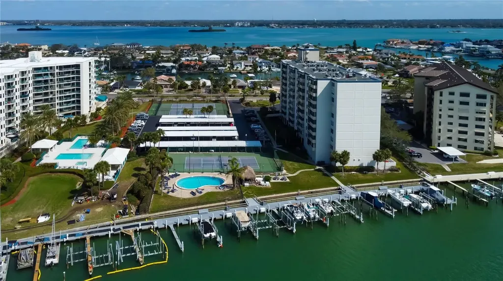 660 Island Way Clearwater Beach FL 33767