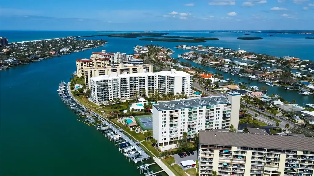 660 Island Way Clearwater Beach FL 33767