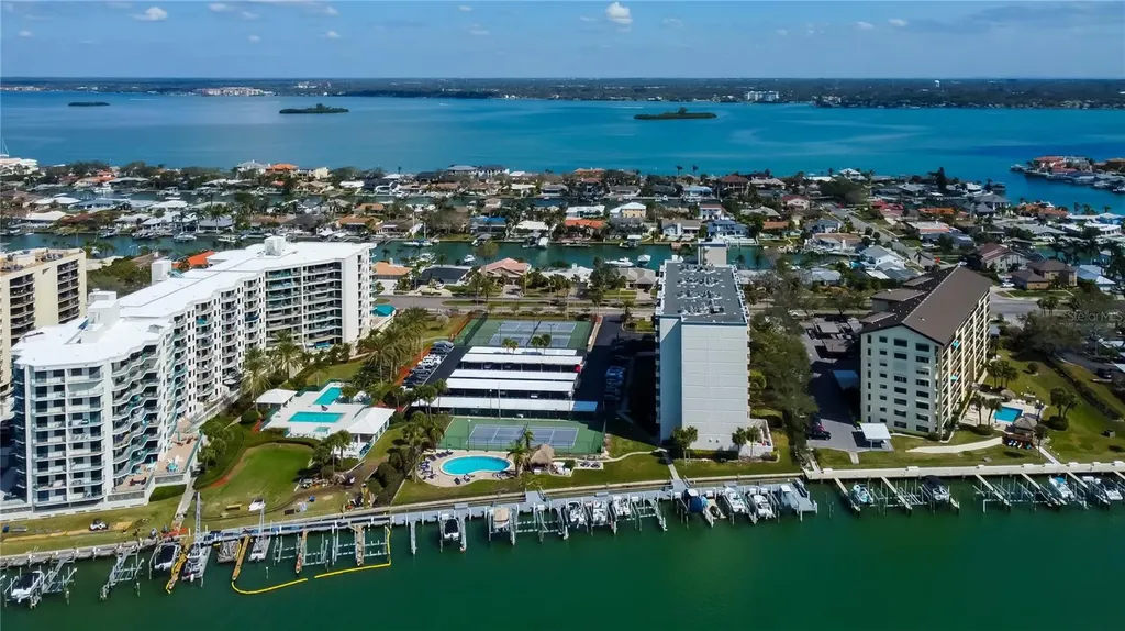 660 Island Way Clearwater Beach FL 33767