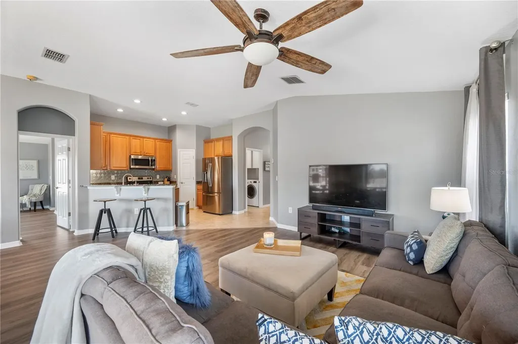 2439 Hamlet Circle Lakeland FL 33810