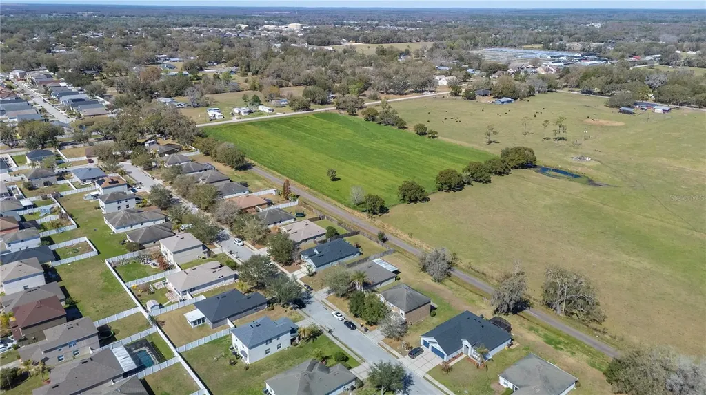 2439 Hamlet Circle Lakeland FL 33810