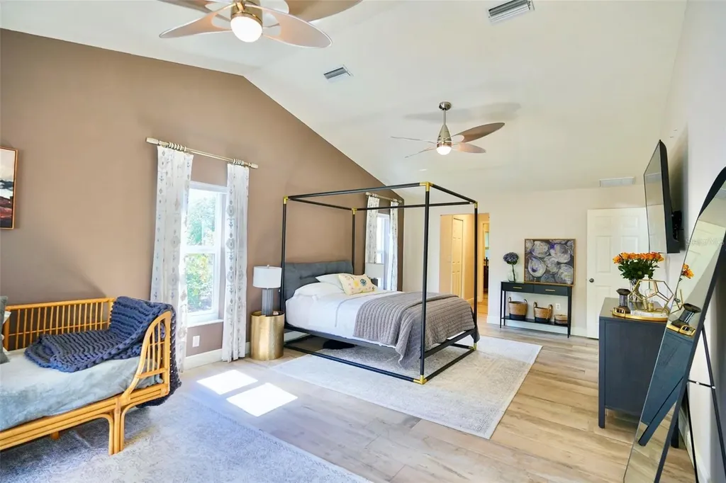 4717 E Trails Drive Sarasota FL 34232
