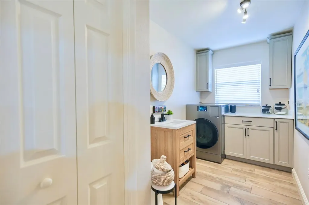 4717 E Trails Drive Sarasota FL 34232