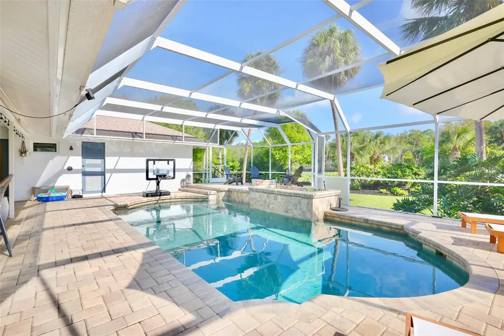 4717 E Trails Drive Sarasota FL 34232