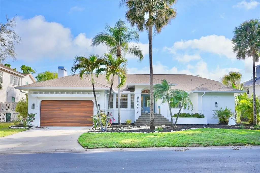 4717 E Trails Drive Sarasota FL 34232