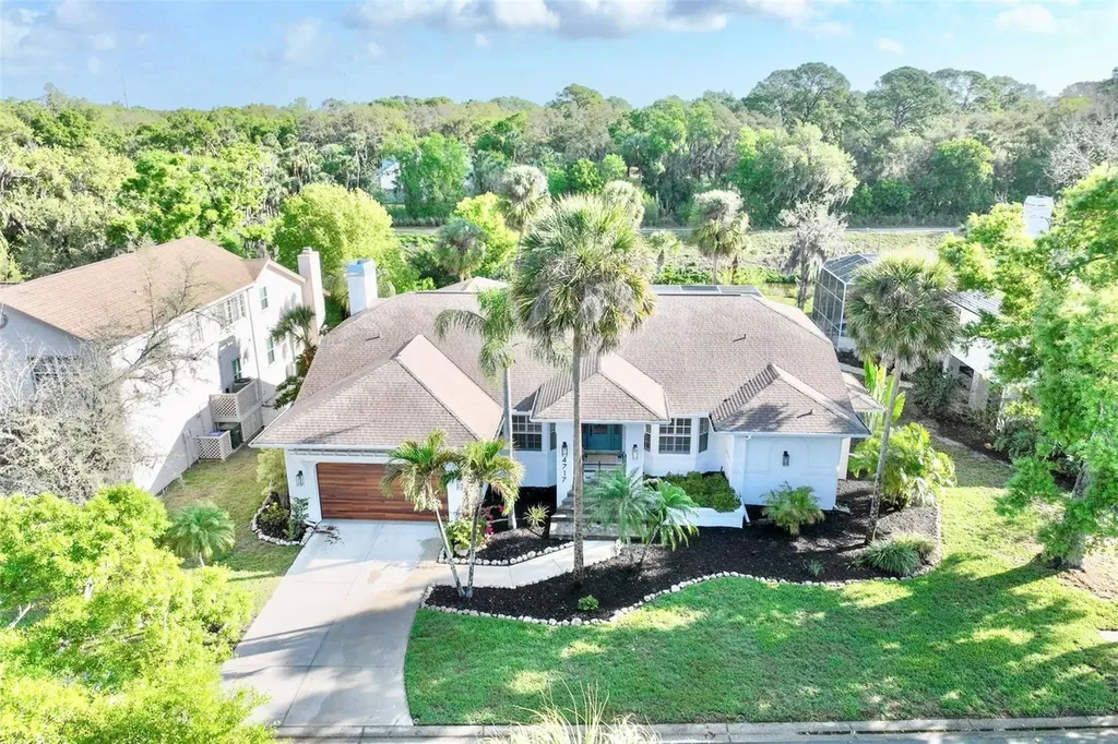 4717 E Trails Drive Sarasota FL 34232