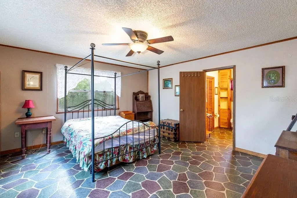 103 NE Suwannee River Drive Mayo FL 32066