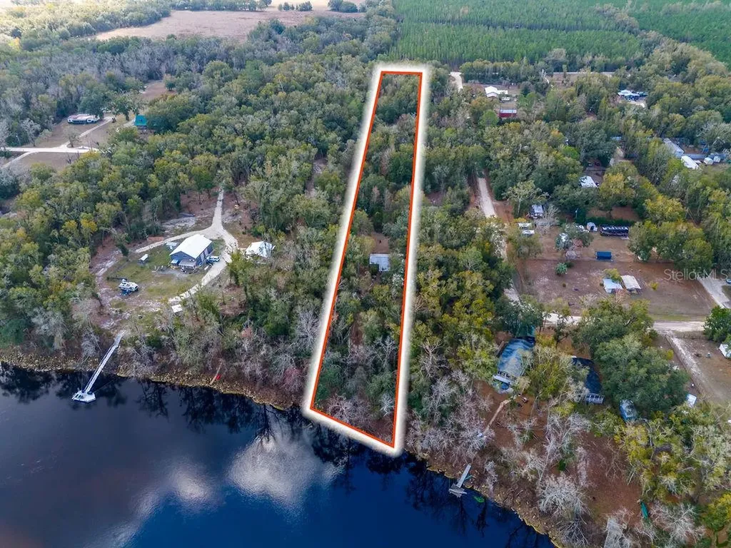 103 NE Suwannee River Drive Mayo FL 32066