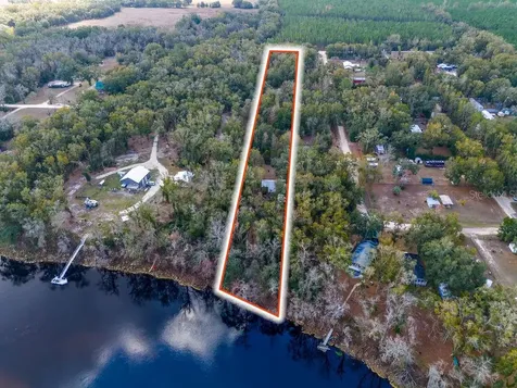 103 NE Suwannee River Drive Mayo FL 32066