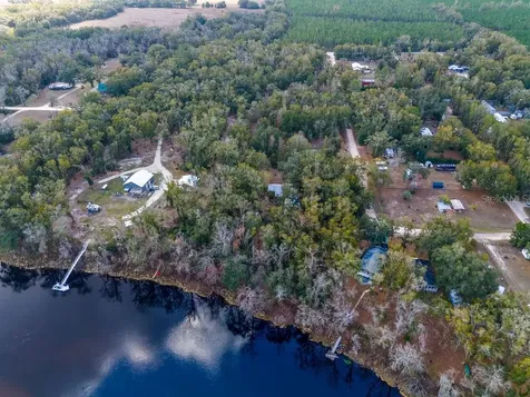 103 NE Suwannee River Drive Mayo FL 32066