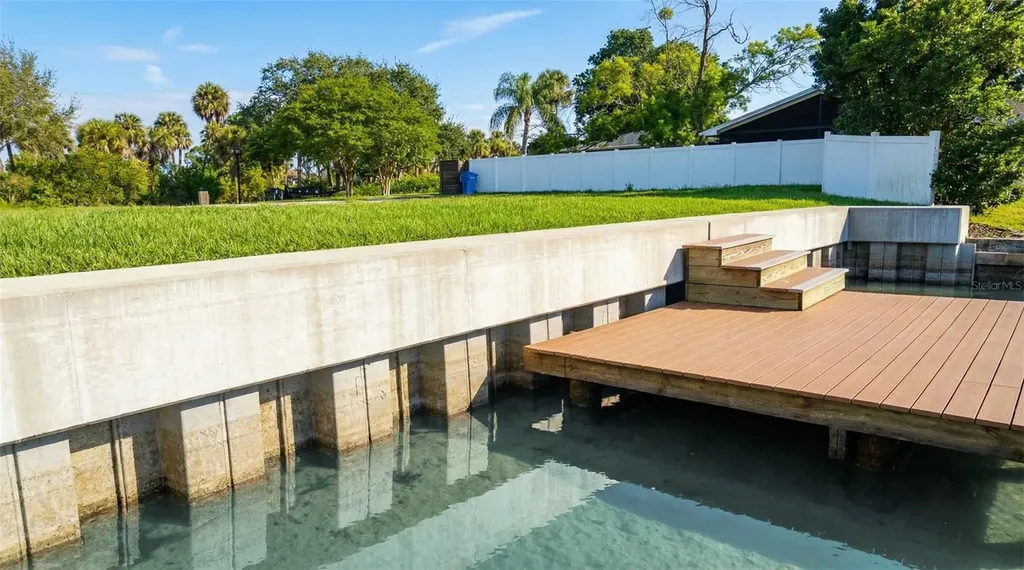 3904 Dana Shores Drive Tampa FL 33634