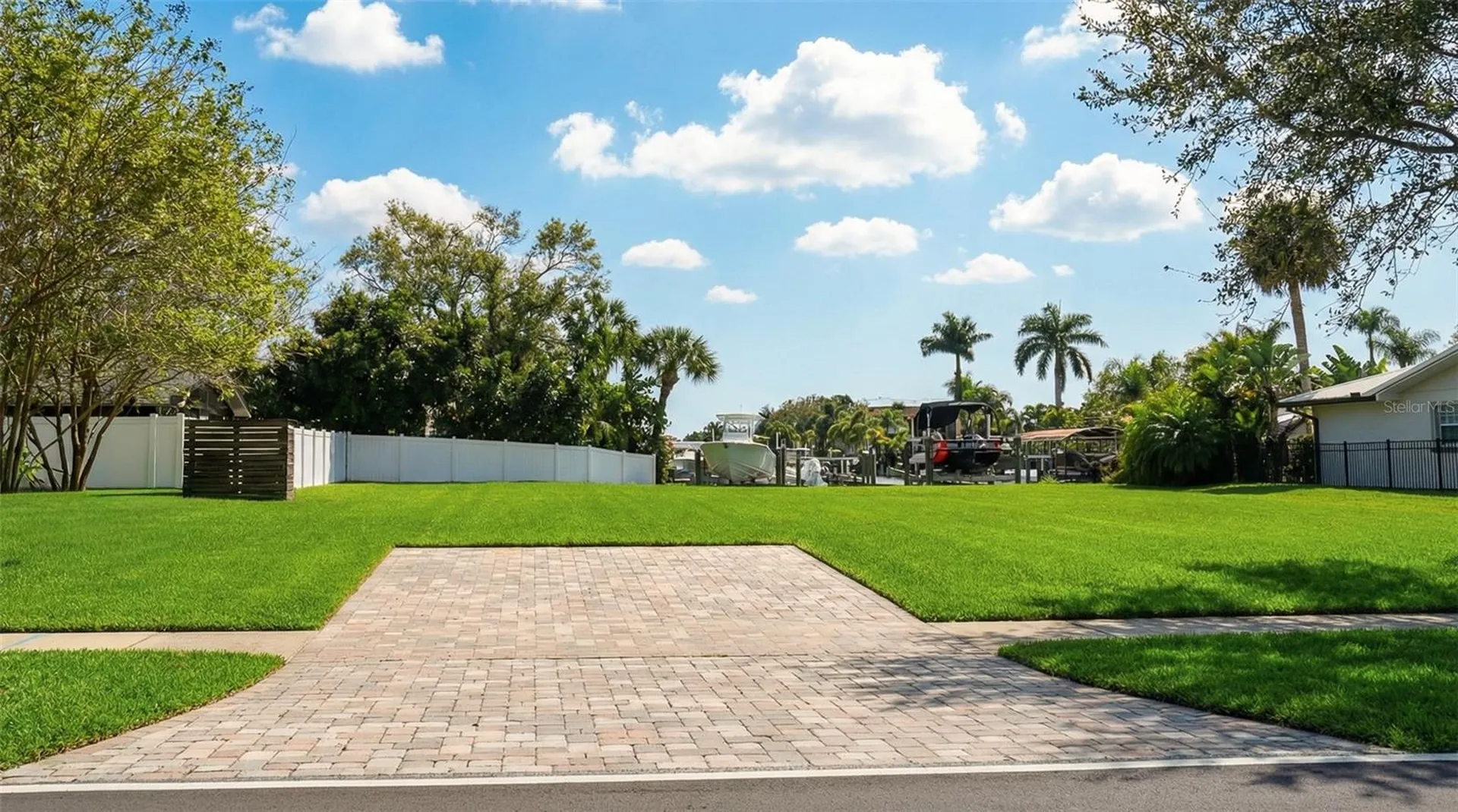 3904 Dana Shores Drive Tampa FL 33634