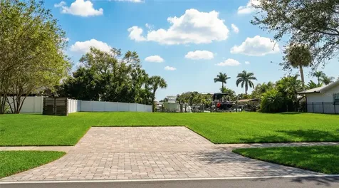 3904 Dana Shores Drive Tampa FL 33634