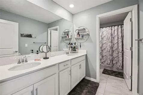 5125 Tanzanite Drive Mount Dora FL 32757