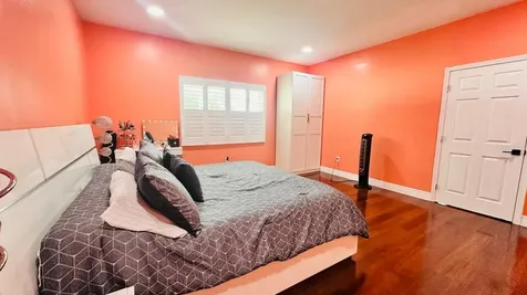 6804 Barry Road Tampa FL 33634