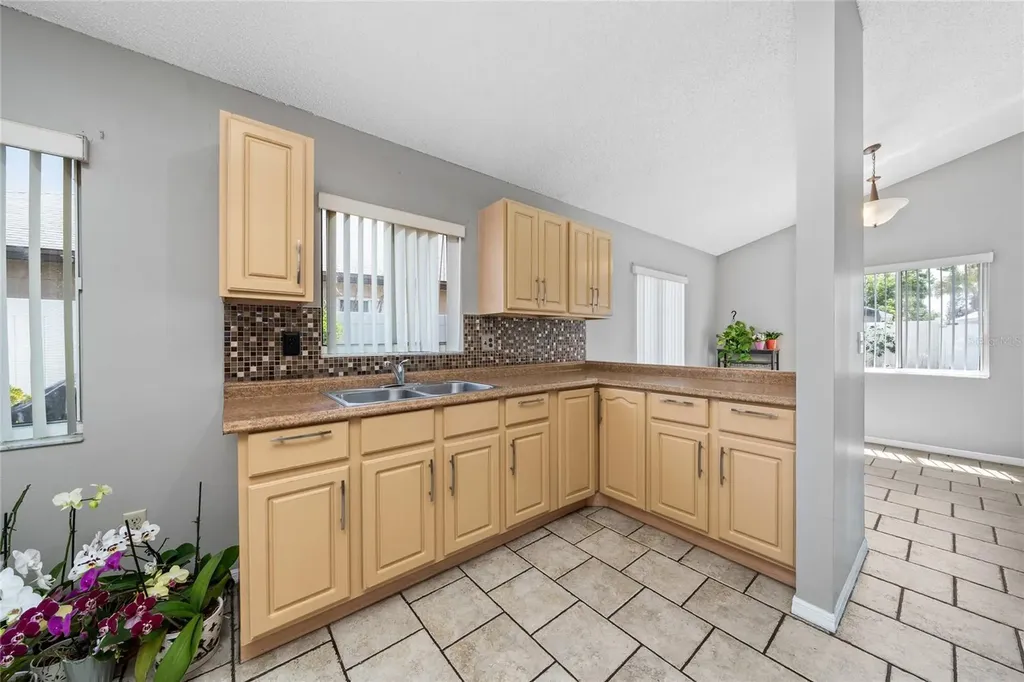 4855 Kingston Circle Kissimmee FL 34746