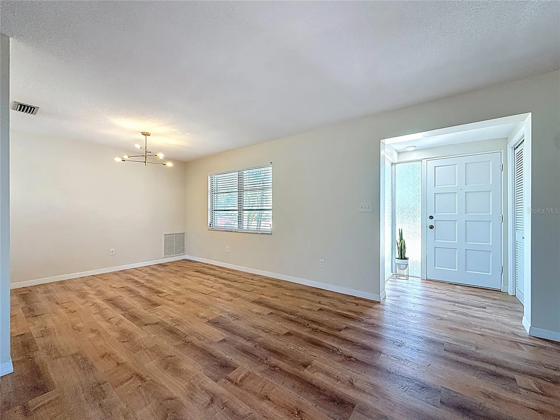 11366 88th Avenue Seminole FL 33772