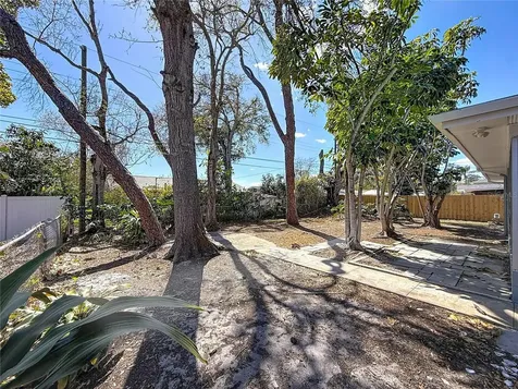 11366 88th Avenue Seminole FL 33772
