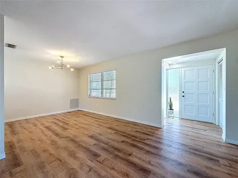 11366 88th Avenue Seminole FL 33772