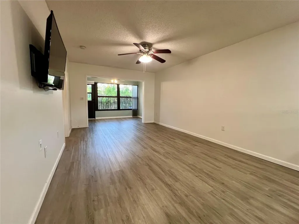 1185 Mission Circle Clearwater FL 33759