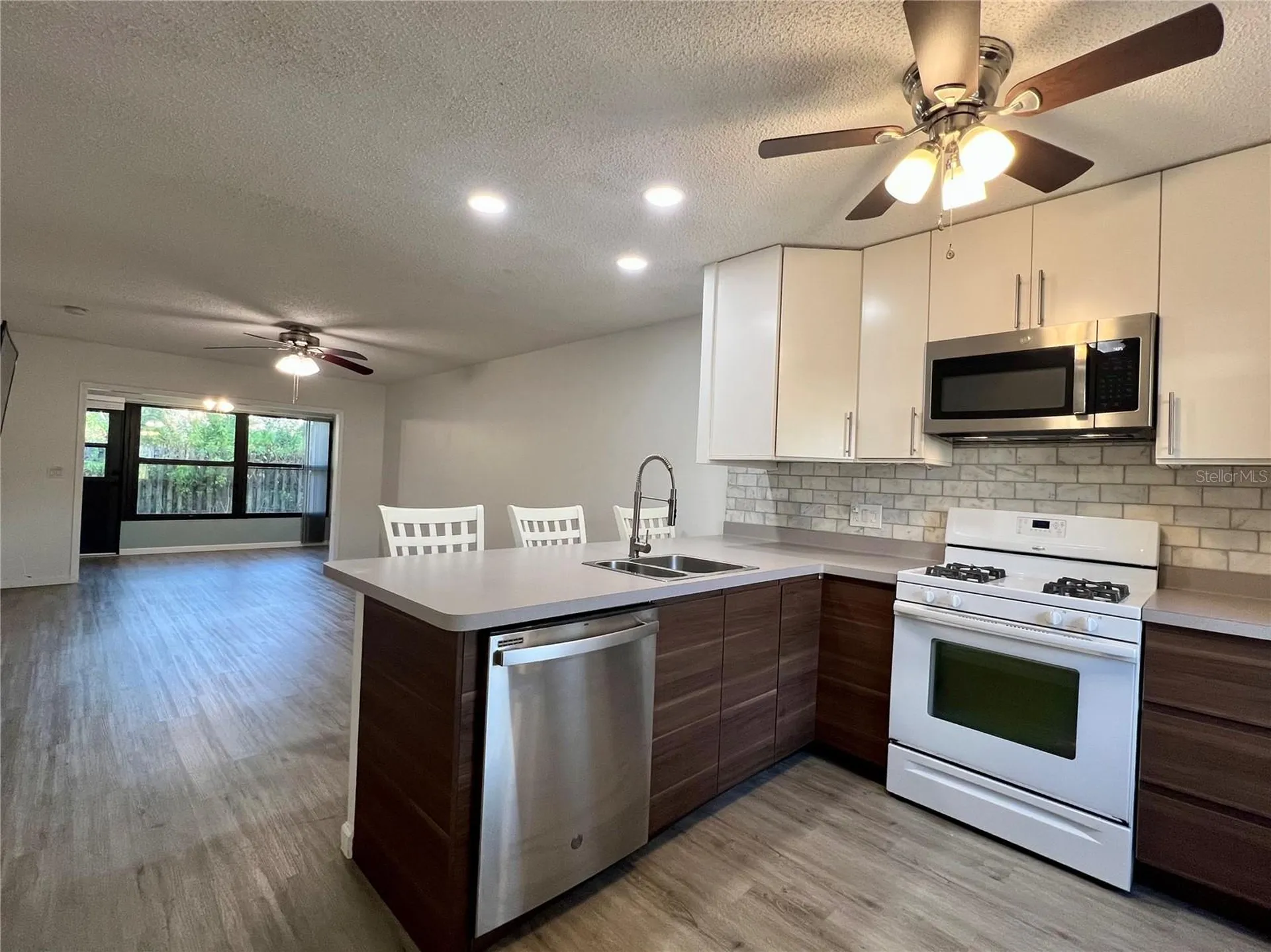1185 Mission Circle Clearwater FL 33759