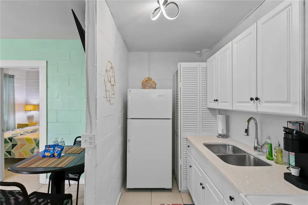 1305 S Bermuda Boulevard Tampa FL 33605