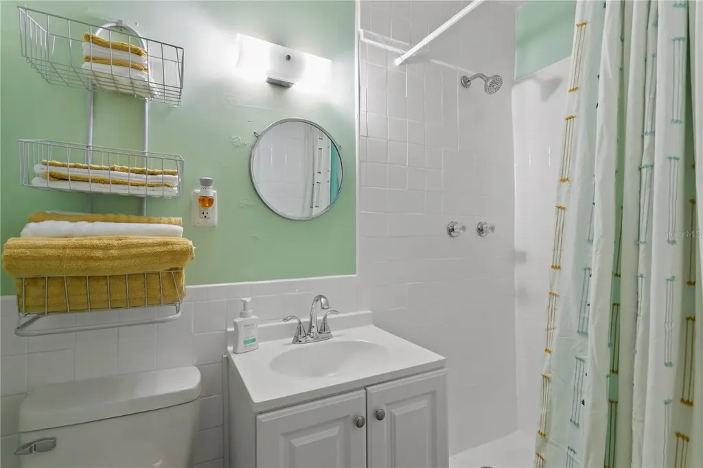 1305 S Bermuda Boulevard Tampa FL 33605