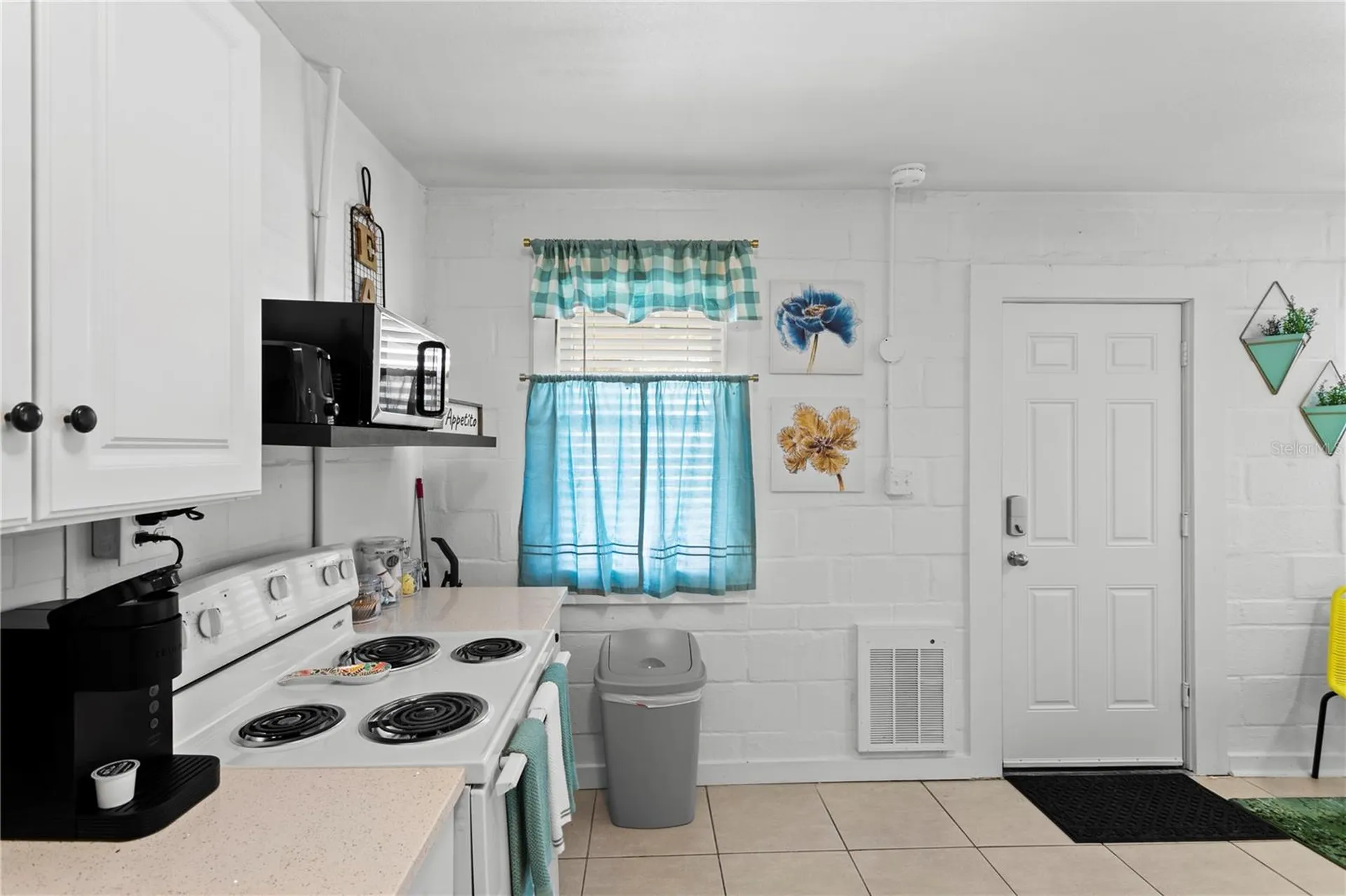 1305 S Bermuda Boulevard Tampa FL 33605