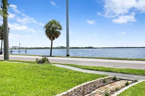 1305 S Bermuda Boulevard Tampa FL 33605