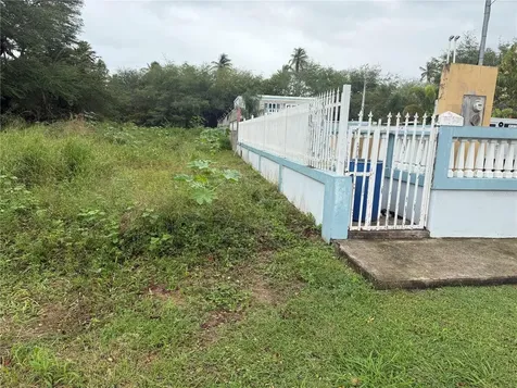 Calle Santillana Loiza PR 00772