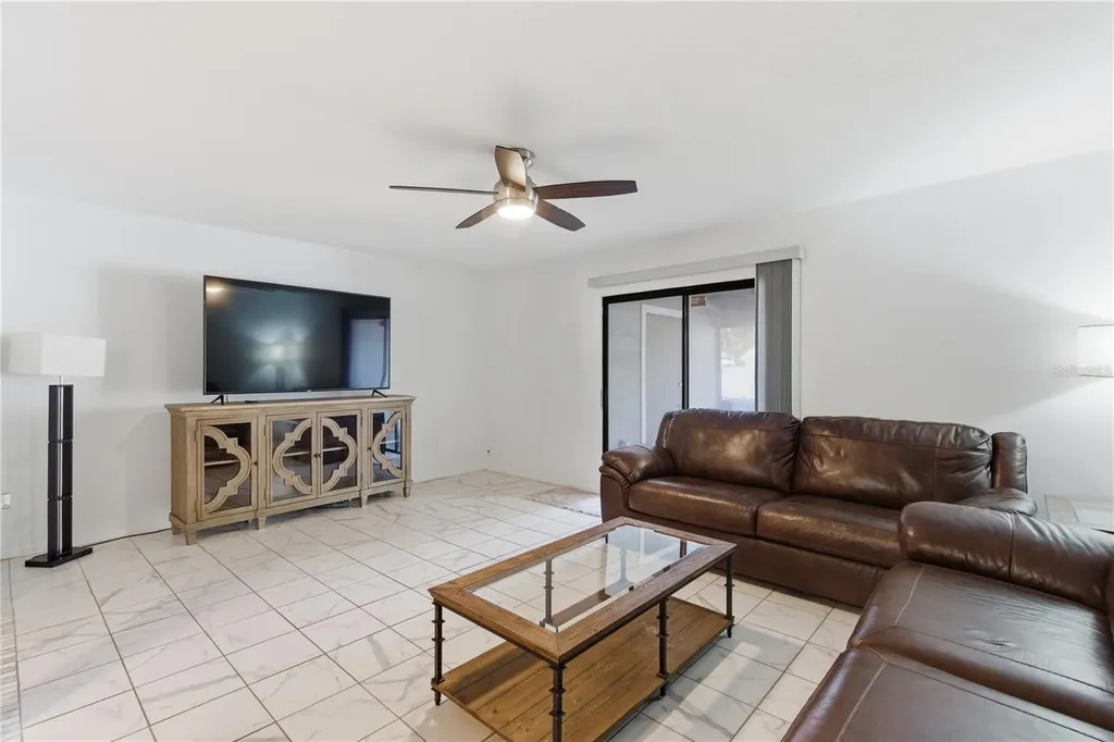 14804 Winding Creek Court Tampa FL 33613