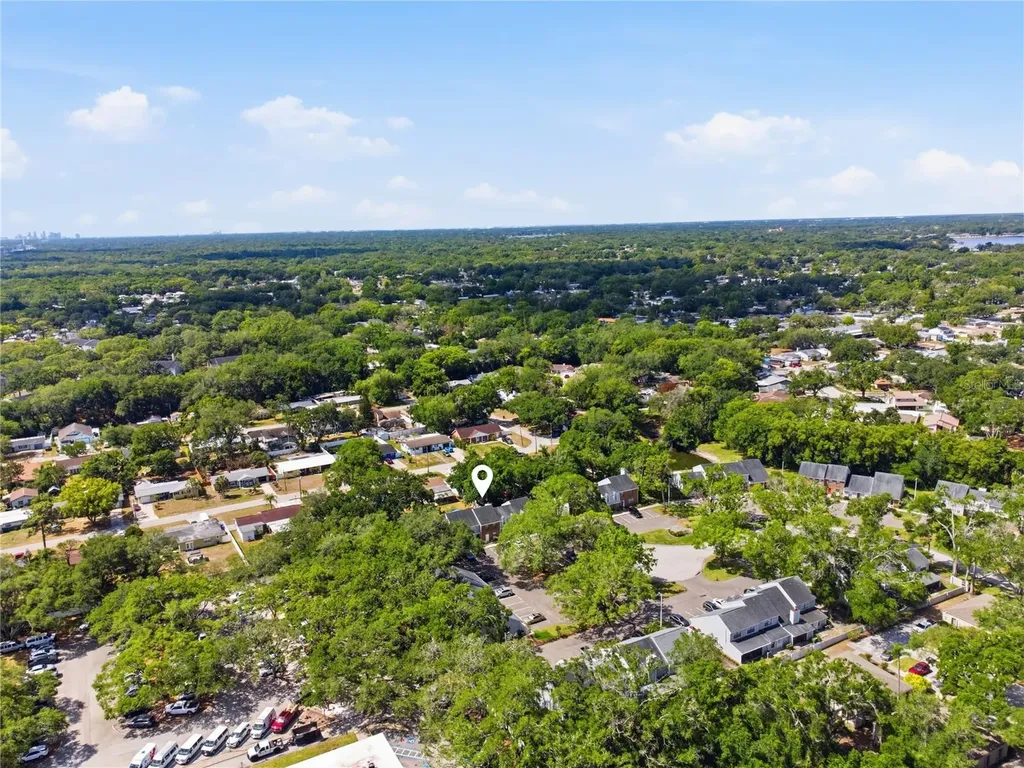 14804 Winding Creek Court Tampa FL 33613