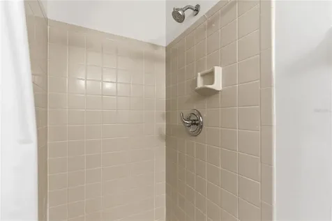 14804 Winding Creek Court Tampa FL 33613