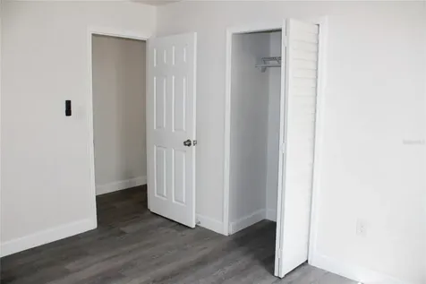 8308 Allamanda Avenue Tampa FL 33619