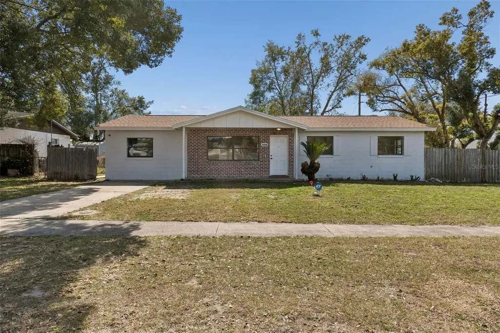 1402 Rolling Green Drive Apopka FL 32703