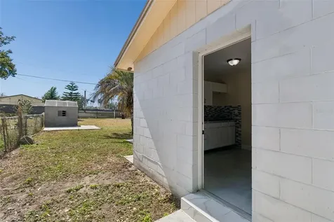 1402 Rolling Green Drive Apopka FL 32703