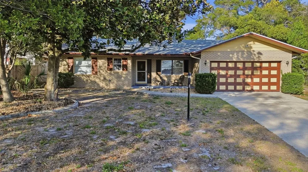 244 Angeles Road Debary FL 32713
