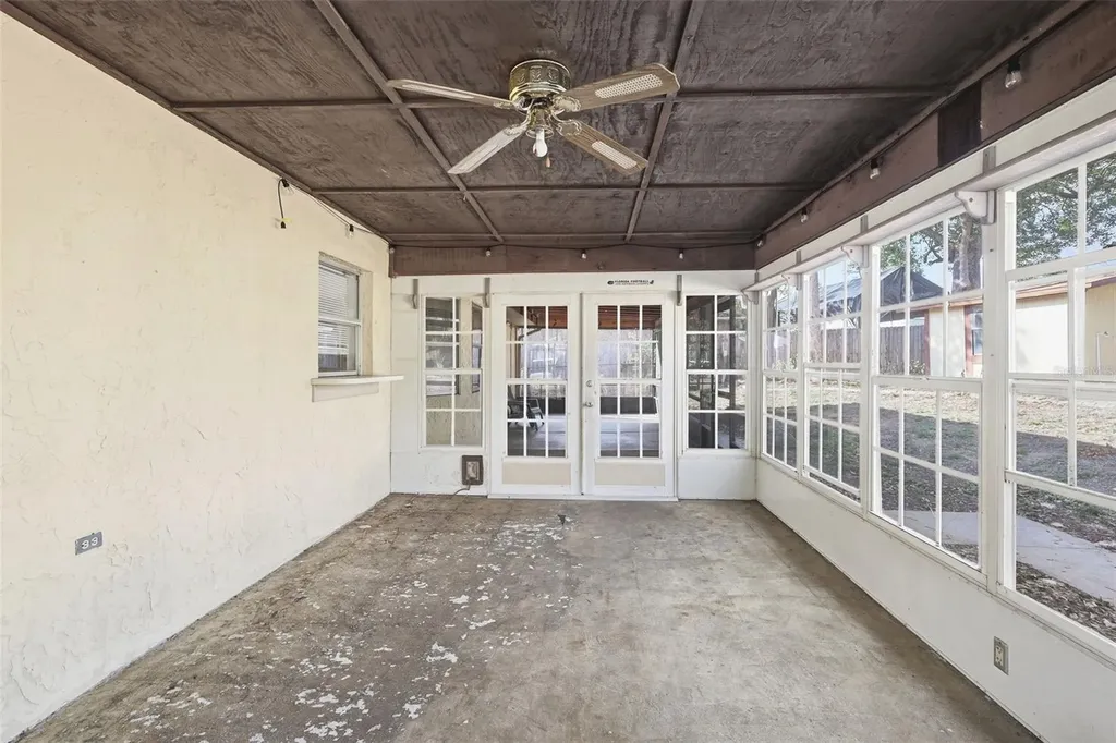 244 Angeles Road Debary FL 32713