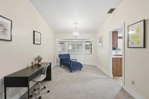 244 Angeles Road Debary FL 32713