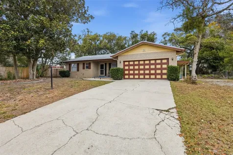 244 Angeles Road Debary FL 32713