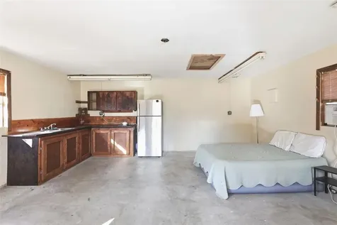 244 Angeles Road Debary FL 32713