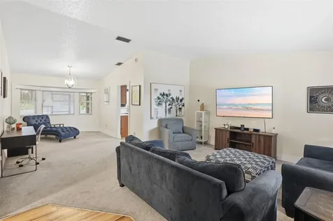 244 Angeles Road Debary FL 32713